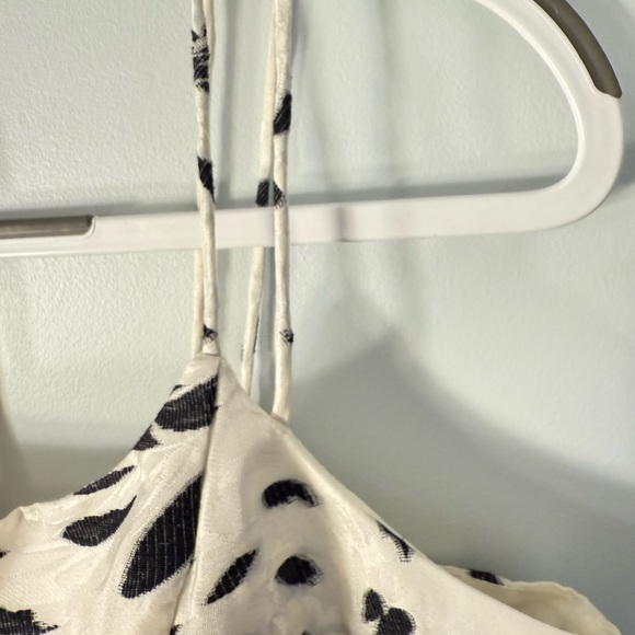 Banana Republic Monogram skirt and top set in white/black floral print size 12 - Picture 6 of 8